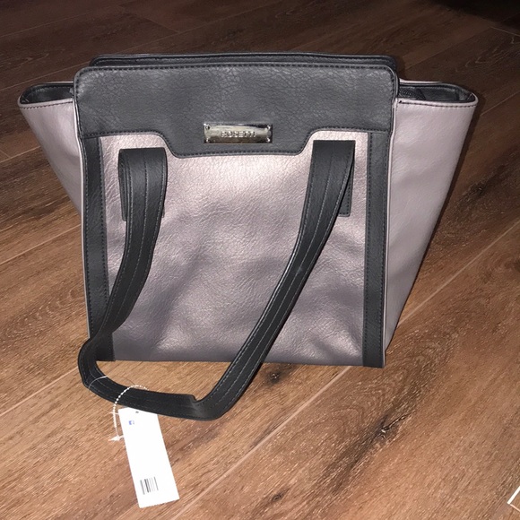 Rosetti Handbags - 💲NWT Black and gray (pewter) Rosetti handbag